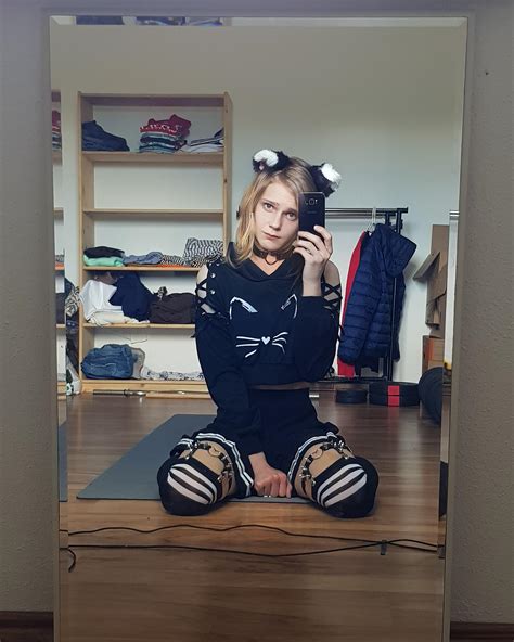 bareback femboy